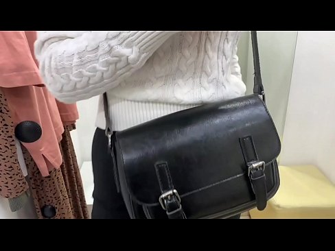 ❤️ Nuoren nartun FeralBerryn julkinen itsetyydytys dildolla sovituskopissa ❤️ Pornovideo at fi.mailkassa.ru